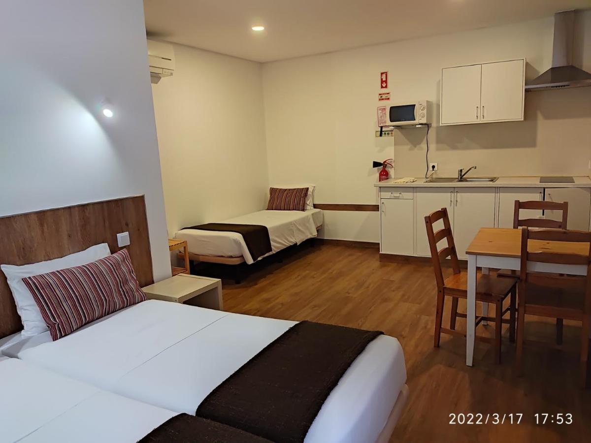 Consolacao Pedramar Atouguia Da Baleia Buitenkant foto
